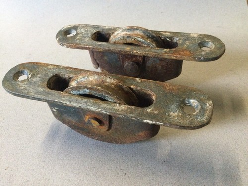Antique single axle roller - single,